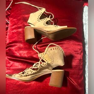 Tan “Mossimo” heels size 6 1/2